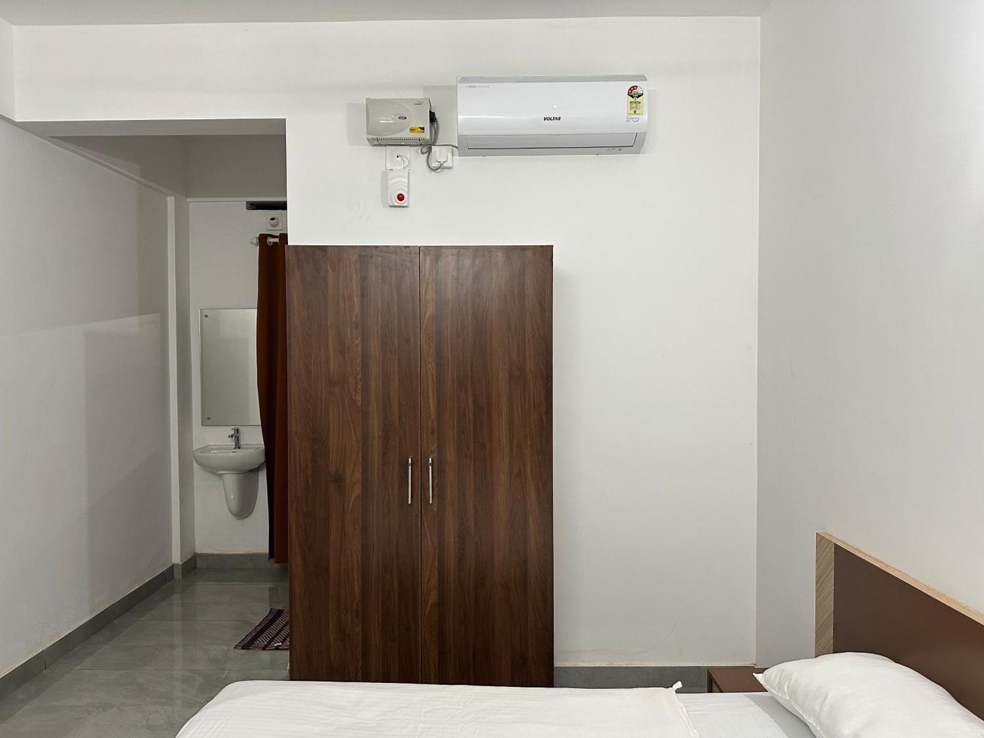 Hotel Jayalakshmi Residency Vaduvanchal Zewnętrze zdjęcie