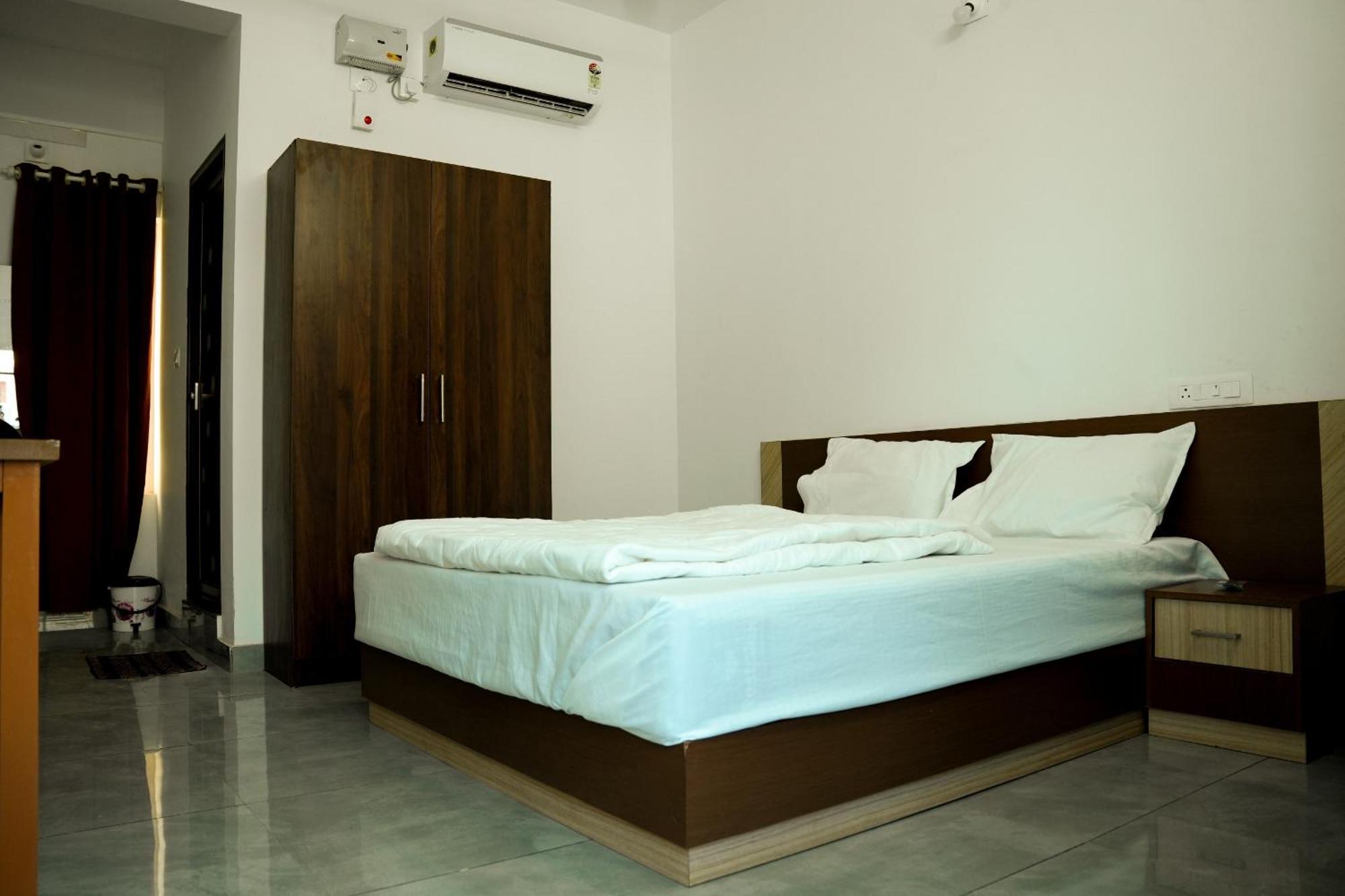 Hotel Jayalakshmi Residency Vaduvanchal Zewnętrze zdjęcie
