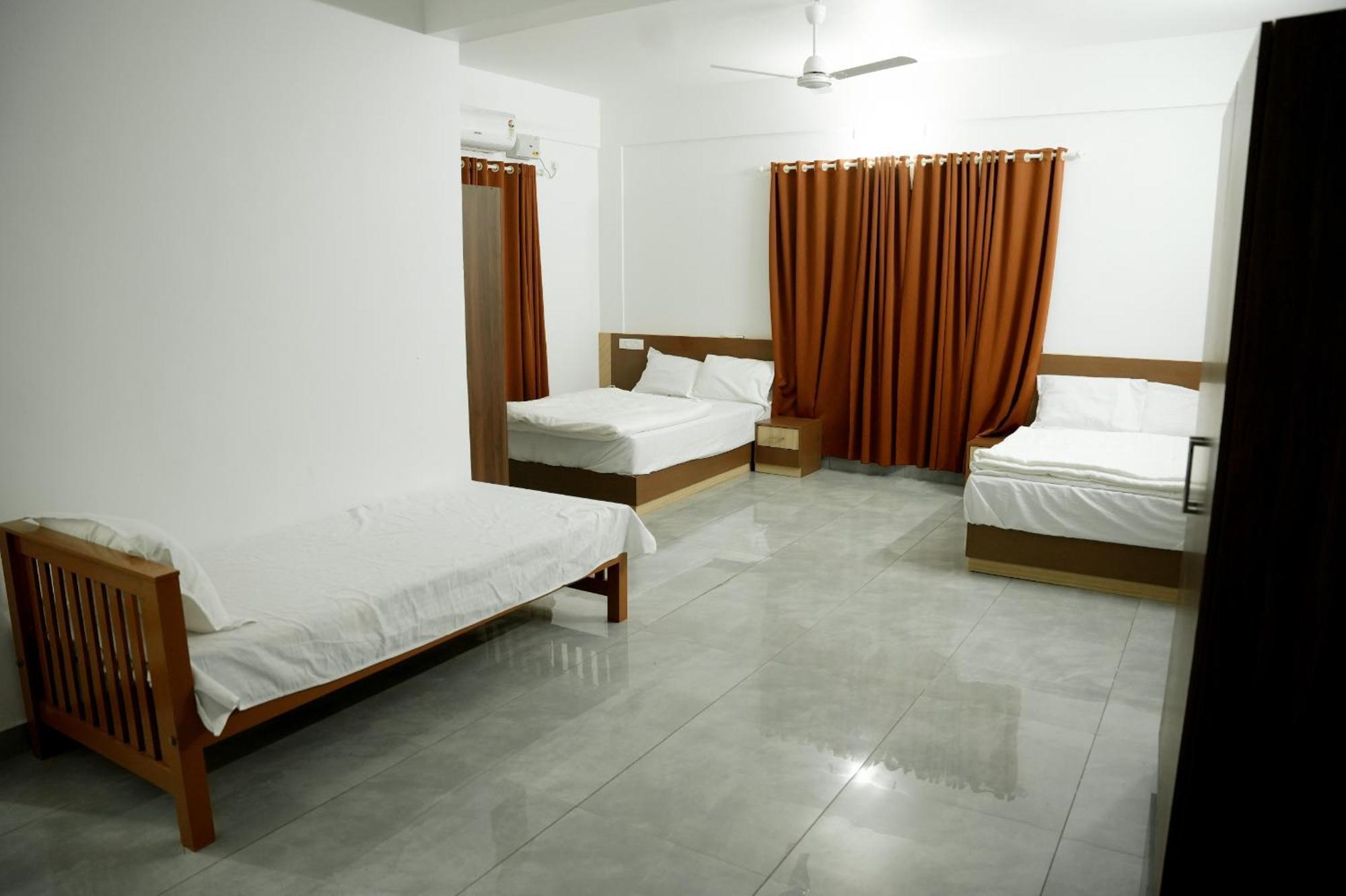 Hotel Jayalakshmi Residency Vaduvanchal Zewnętrze zdjęcie