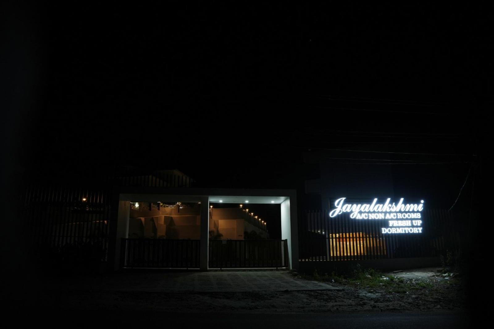 Hotel Jayalakshmi Residency Vaduvanchal Zewnętrze zdjęcie